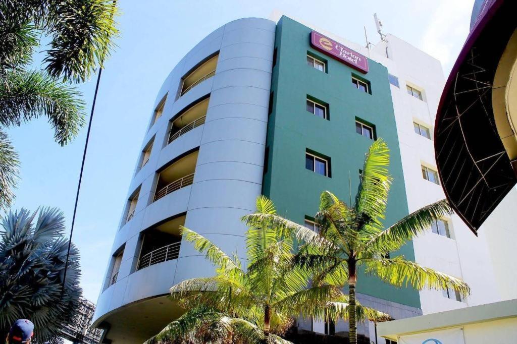 Oyo 292 The Oddy Hip Hotel Patong Exterior photo