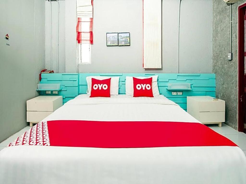 Oyo 292 The Oddy Hip Hotel Patong Exterior photo